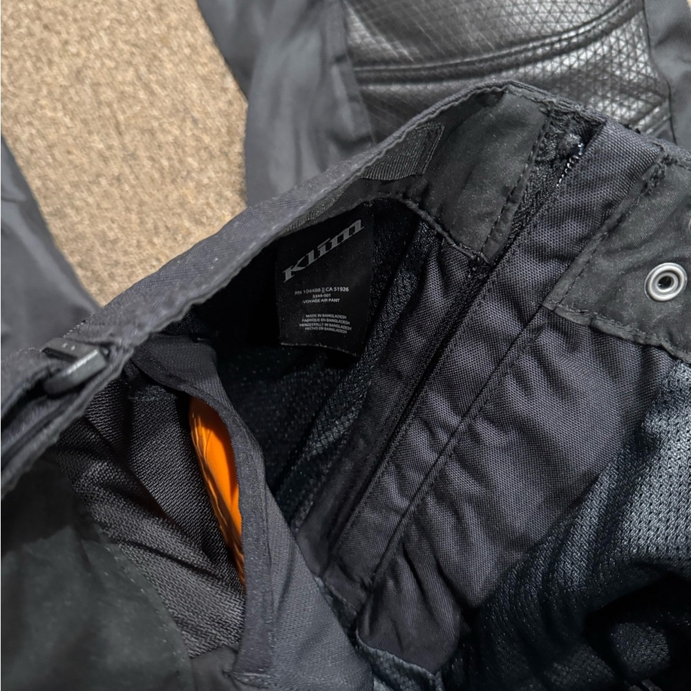Klim Voyage Air Black Motorcycle Pants - Picture 6 of 6